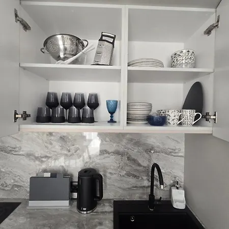 Grand Deluxe Apartment *