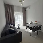 Grand Deluxe 아파트